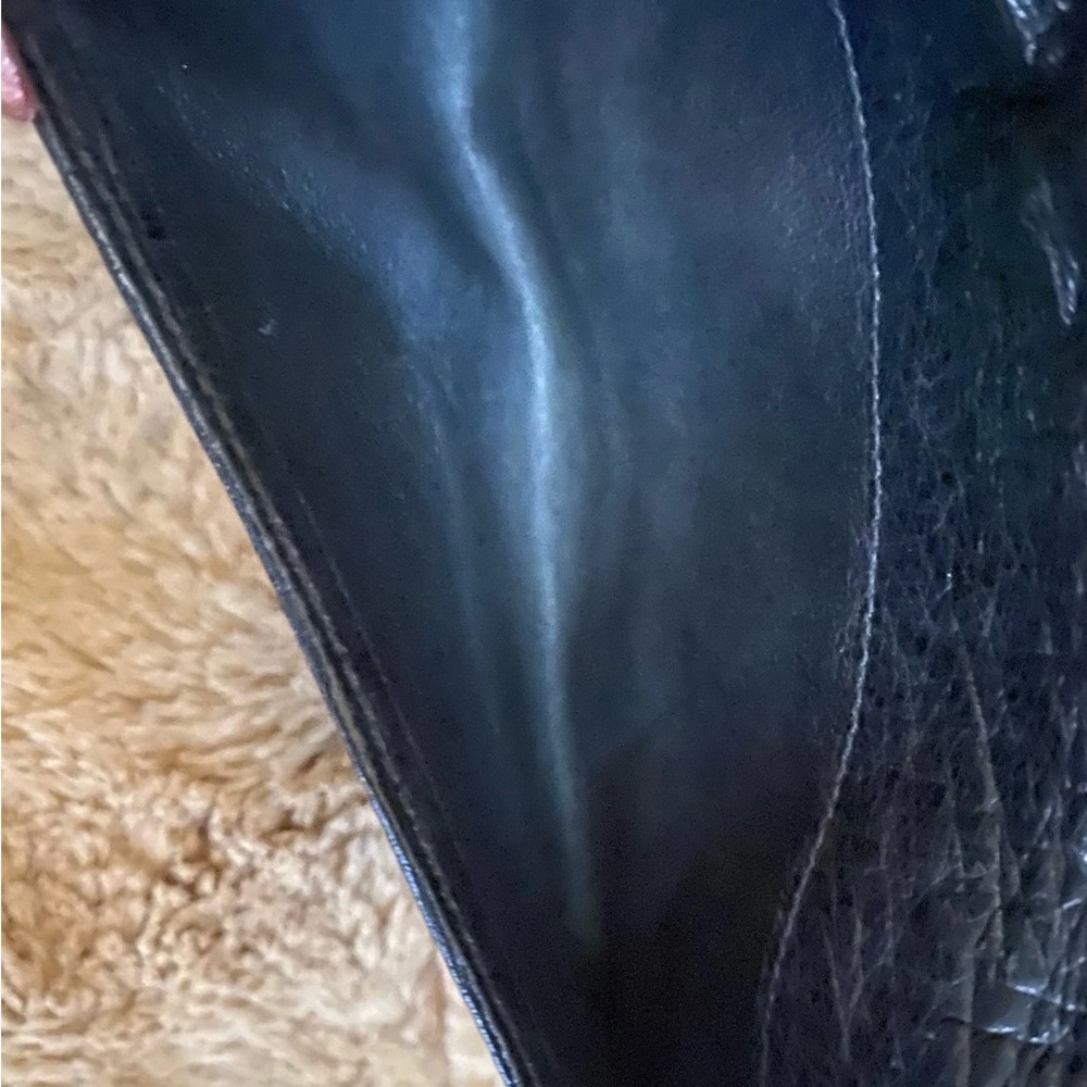 SOLD! Vintage Gucci Black Genuine Ostrich Leather Wallet with Gold-Tone Logo - Picture 7 of 12